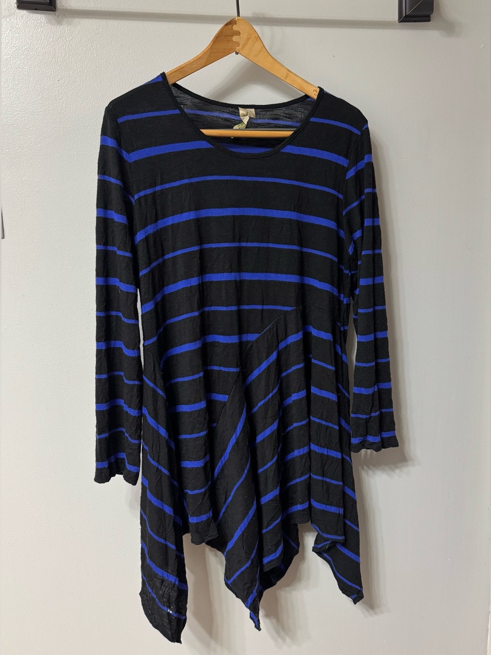 Women's Black & Blue Striped Long Sleeve Asymmetrical Tunic S